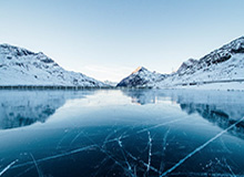 薇薇安·梅德拉诺解析《地狱客栈》中的双星球设定